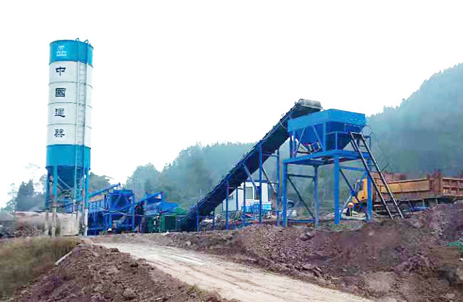 四川達州600穩(wěn)定土拌和站作業(yè)現場